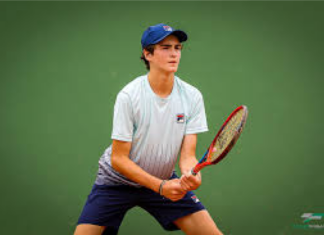 João Fonseca busca vaga no Australian Open contra Coleman Wong na madrugada desta quarta-feira