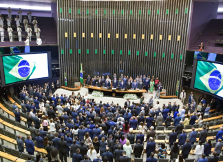 CPMI do INSS termina sem relatório e gera crise CPMI do INSS chega ao fim no Congresso