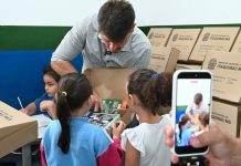 Itaquiraí distribui kits escolares a mais de 2 mil alunos Itaquiraí distribui kits escolares a mais de 2 mil alunos