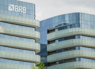 BRB compra ativo bilionário com alto risco e críticas BRB adquiriu ativo de R$ 341 milhões do Master com garantia de R$ 30 milhões e avalista no Serasa